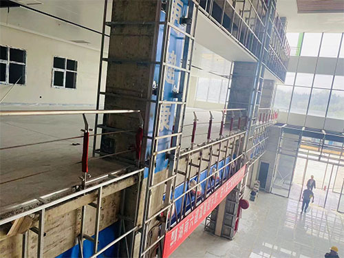 長沙正云金屬制品有限公司,長沙自動創(chuàng)新型鋅鋼護欄生產(chǎn)